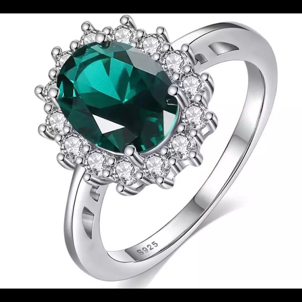 New princess Diana inspired green emerald ring